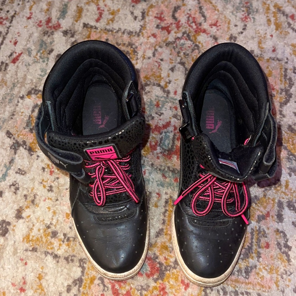 Puma Wedge Sneakers - High Tops 🖤💖🤍